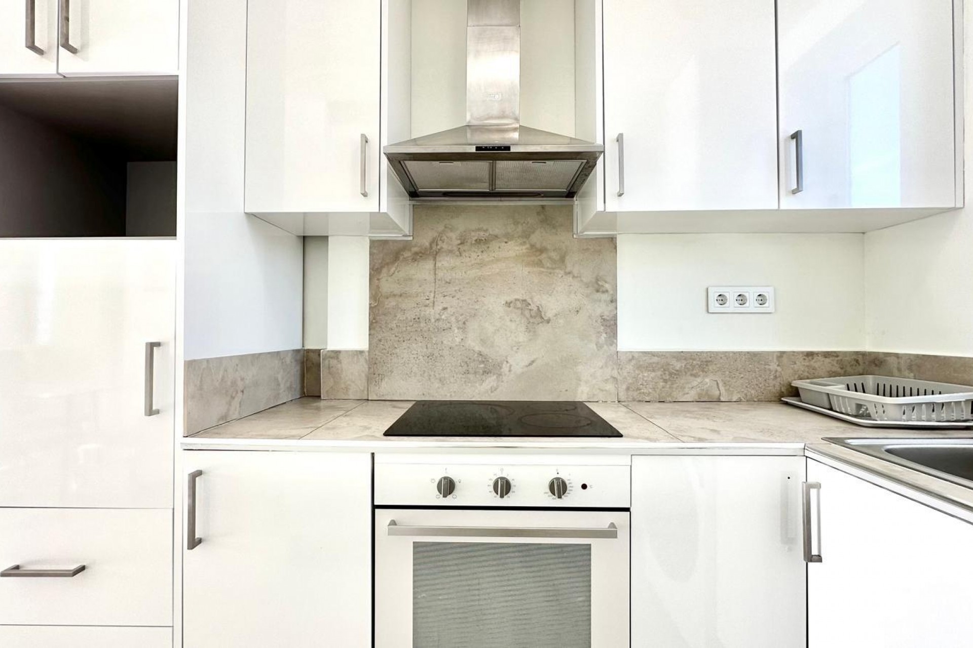 Resale - Apartment -
Finestrat