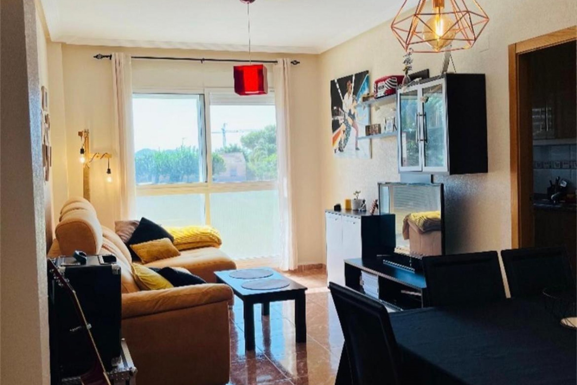 Resale - Apartment -
Formentera del Segura