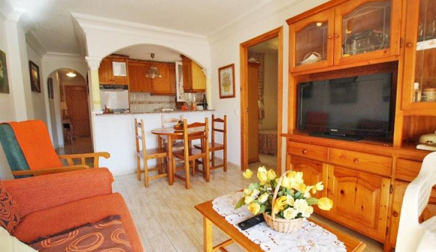 Resale - Apartment -
Guardamar del Segura - Centro