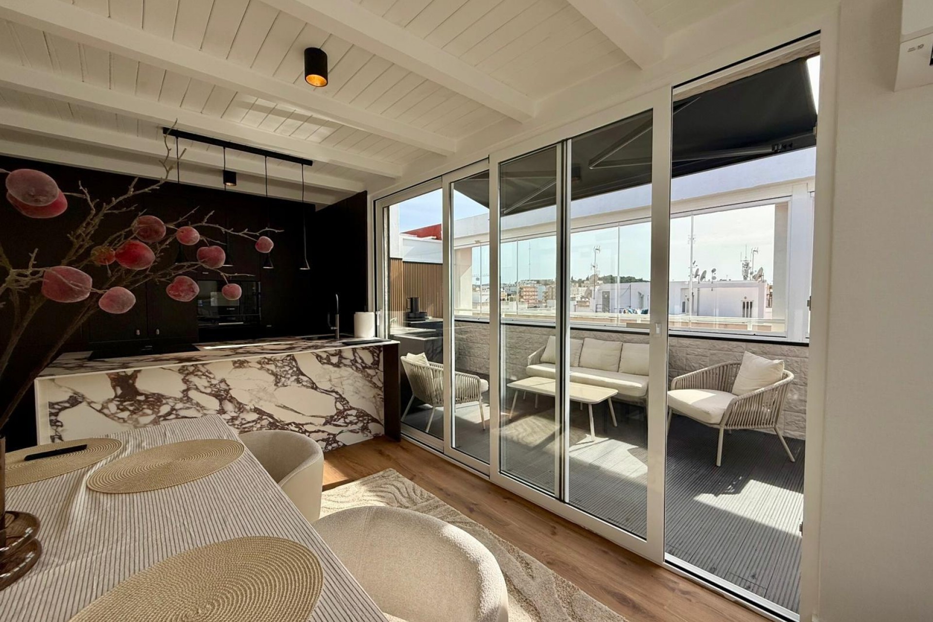 Resale - Apartment -
Guardamar del Segura - Centro