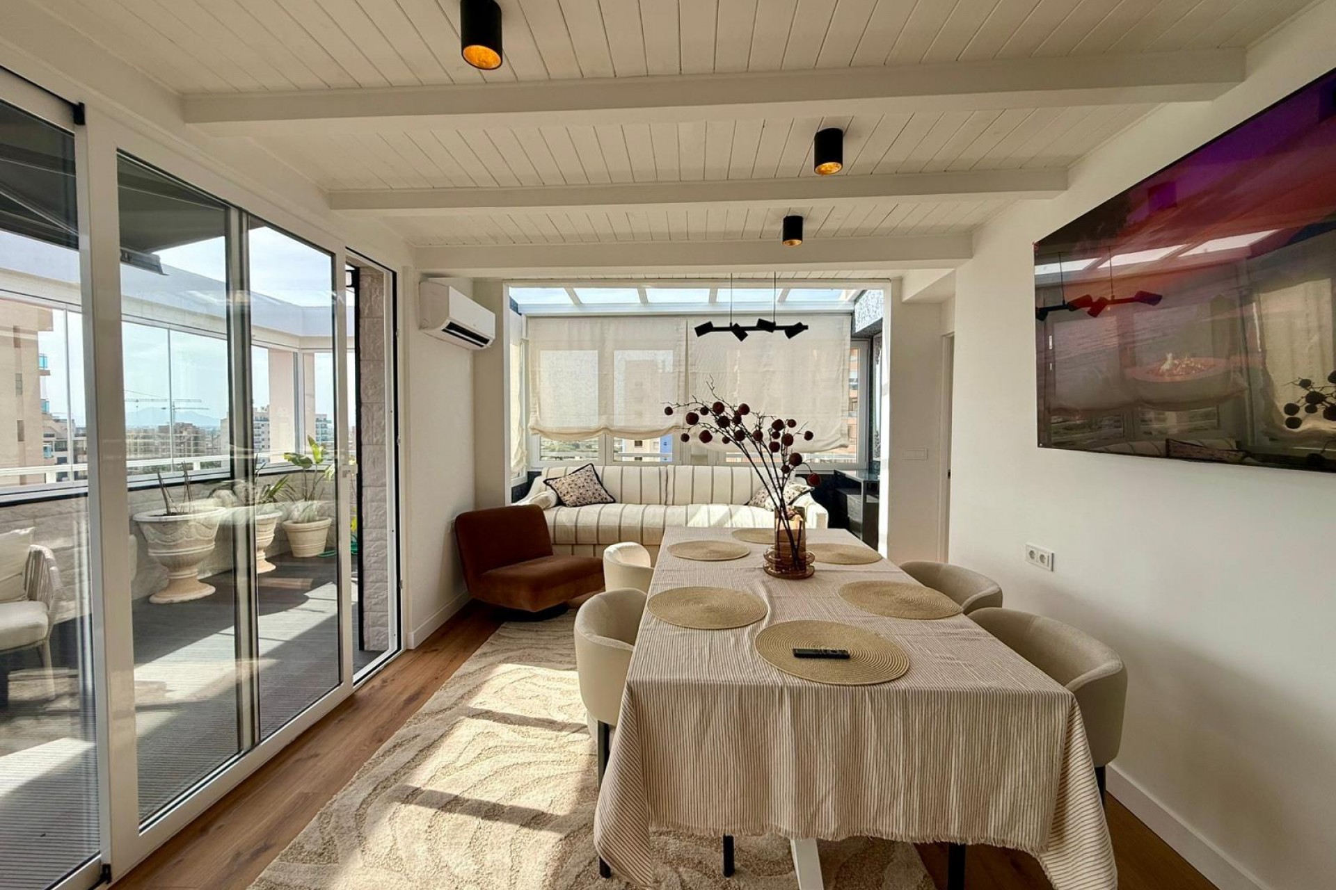 Resale - Apartment -
Guardamar del Segura - Centro