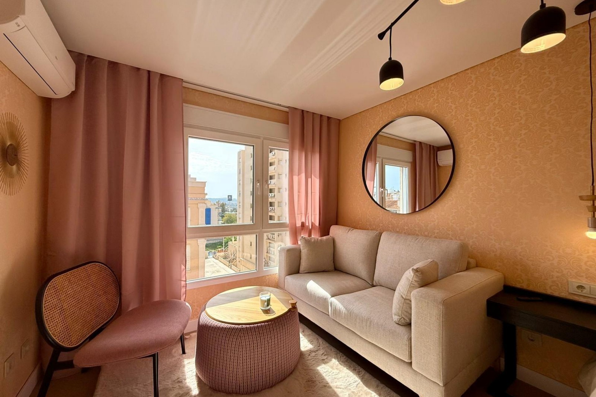 Resale - Apartment -
Guardamar del Segura - Centro