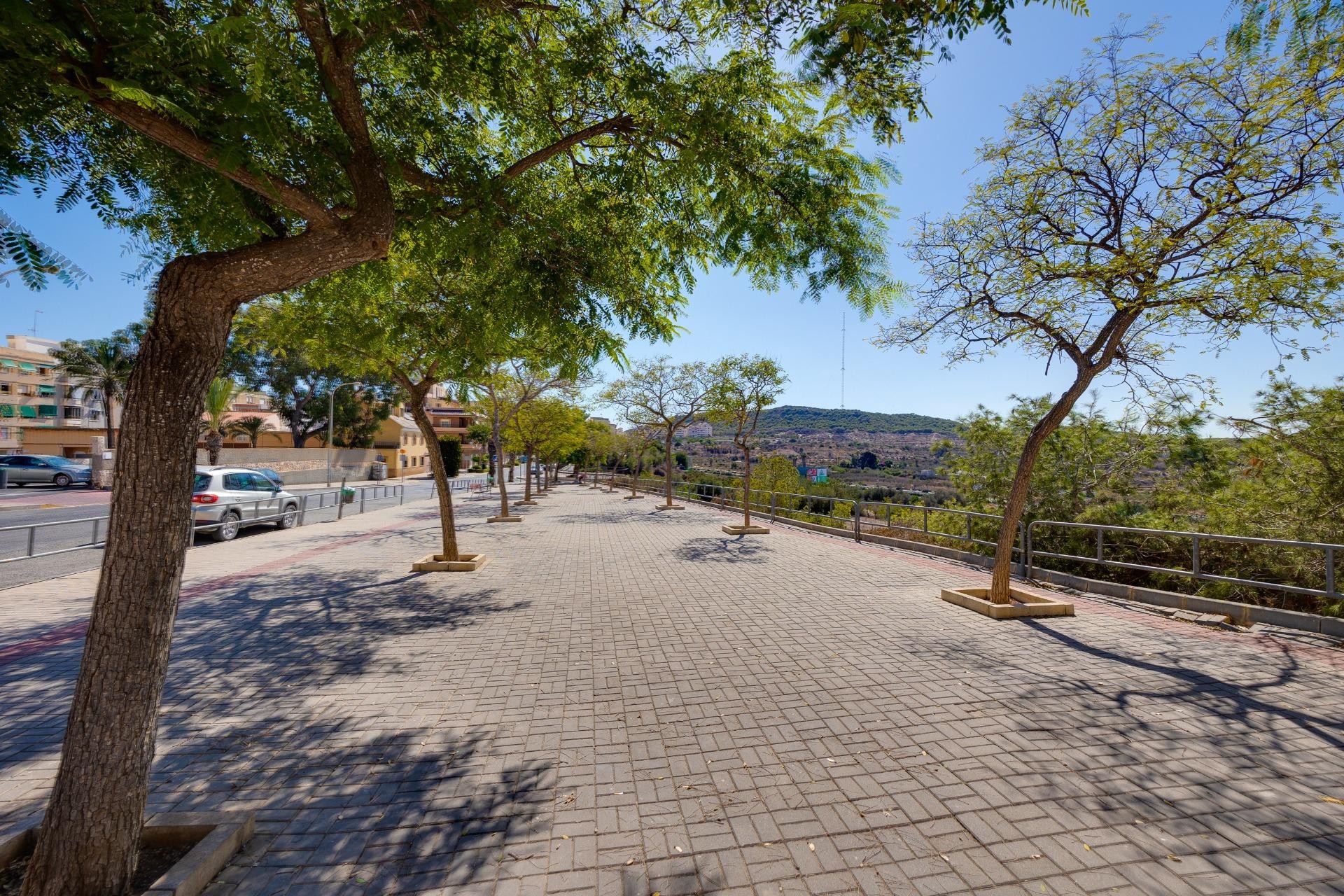 Resale - Apartment -
Guardamar del Segura - Pueblo