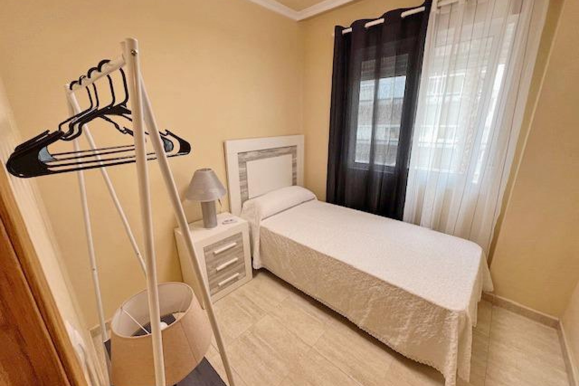 Resale - Apartment -
Guardamar del Segura - Puerto Deportivo