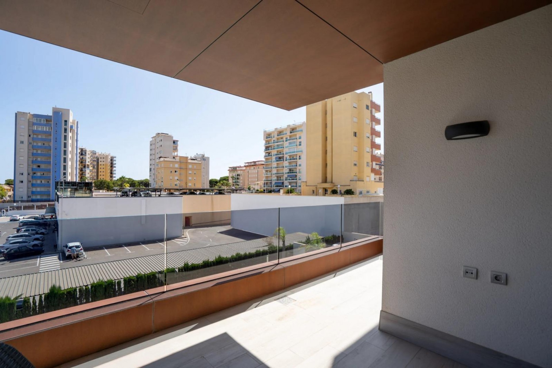 Resale - Apartment -
Guardamar del Segura - Puerto Deportivo