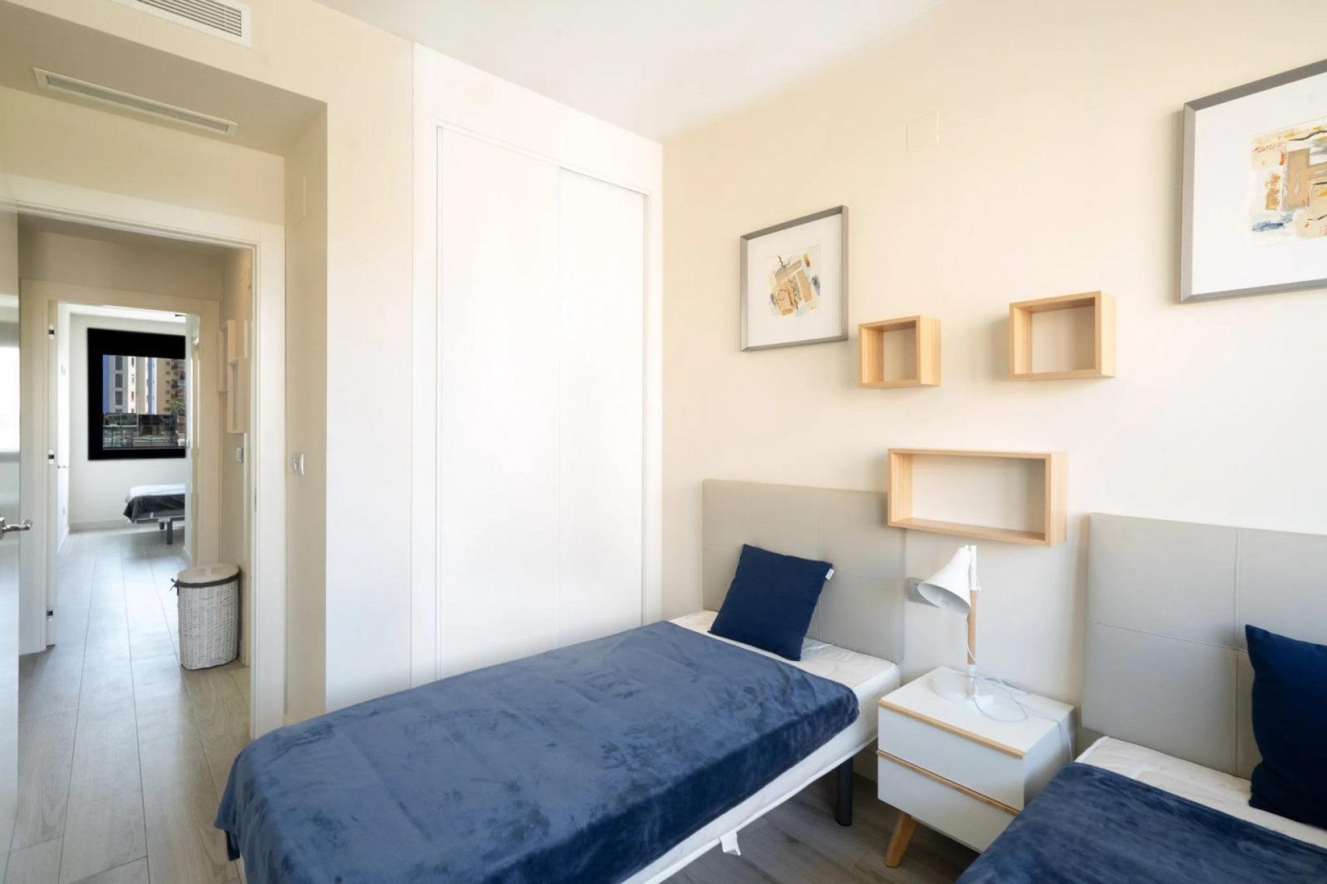 Resale - Apartment -
Guardamar del Segura - Puerto Deportivo