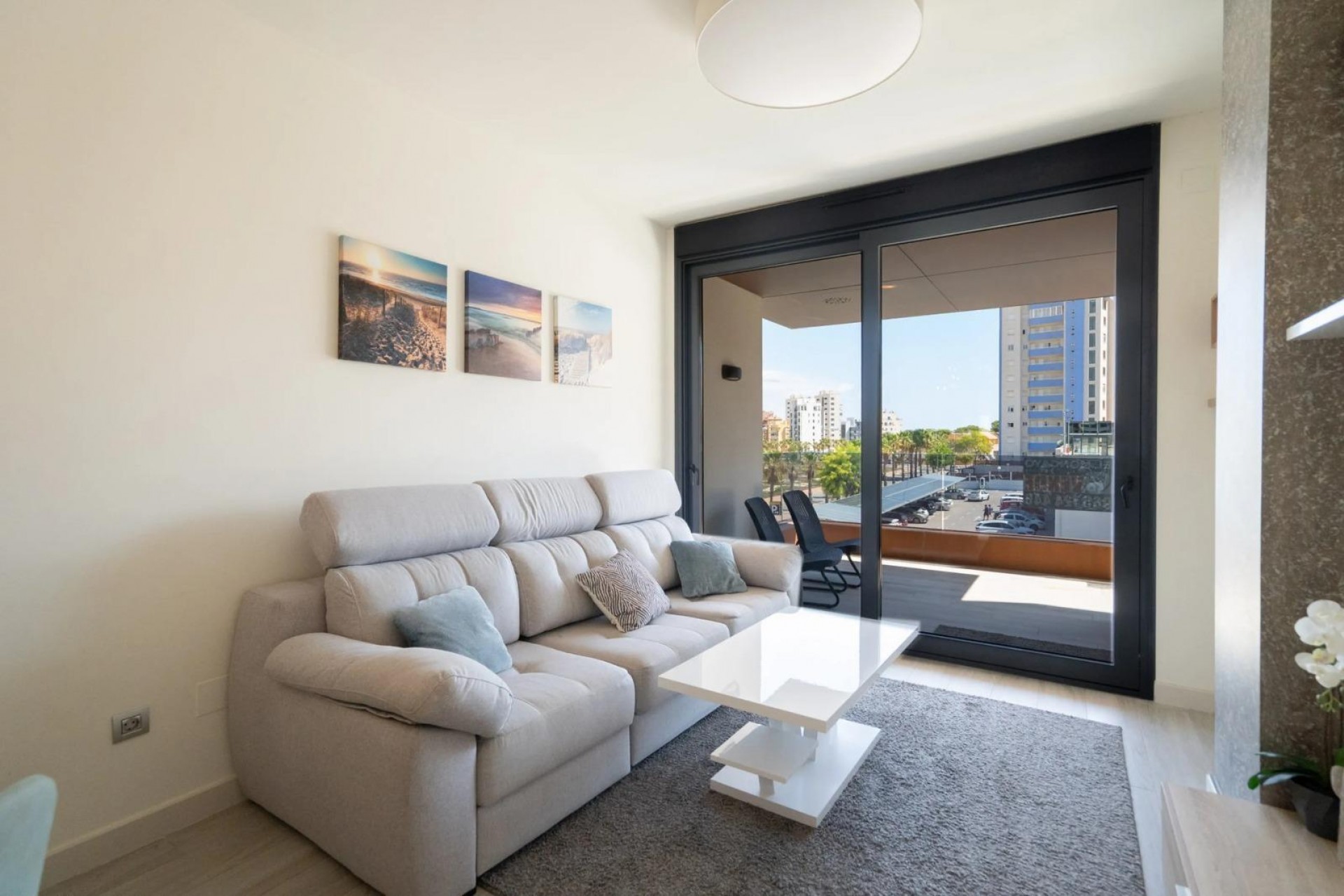 Resale - Apartment -
Guardamar del Segura - Puerto Deportivo
