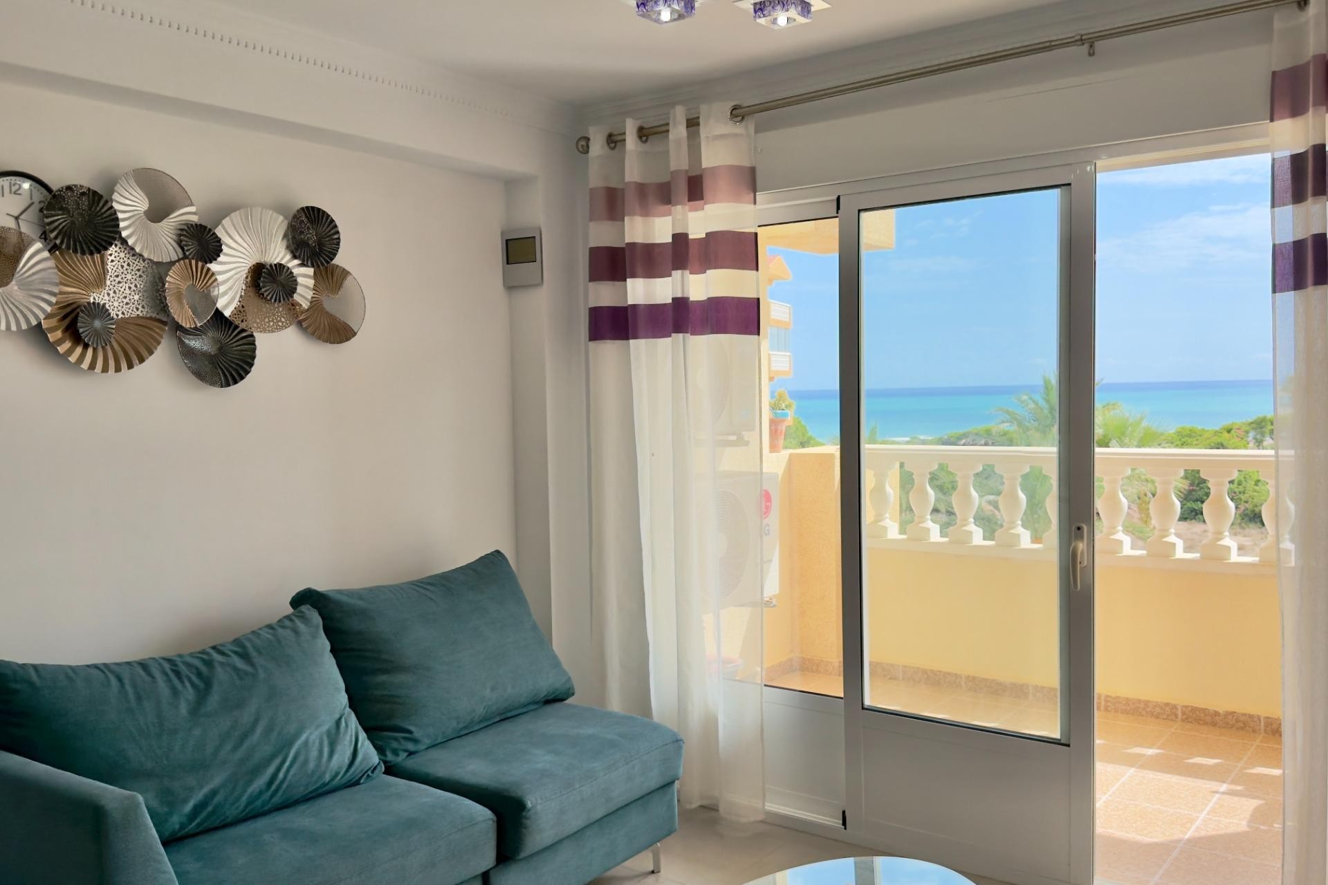 Resale - Apartment -
Guardamar del Segura - Urbanizaciones
