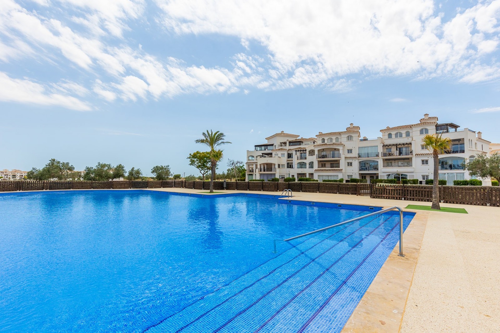 Resale - Apartment -
Hacienda Riquelme Golf Resort - Inland