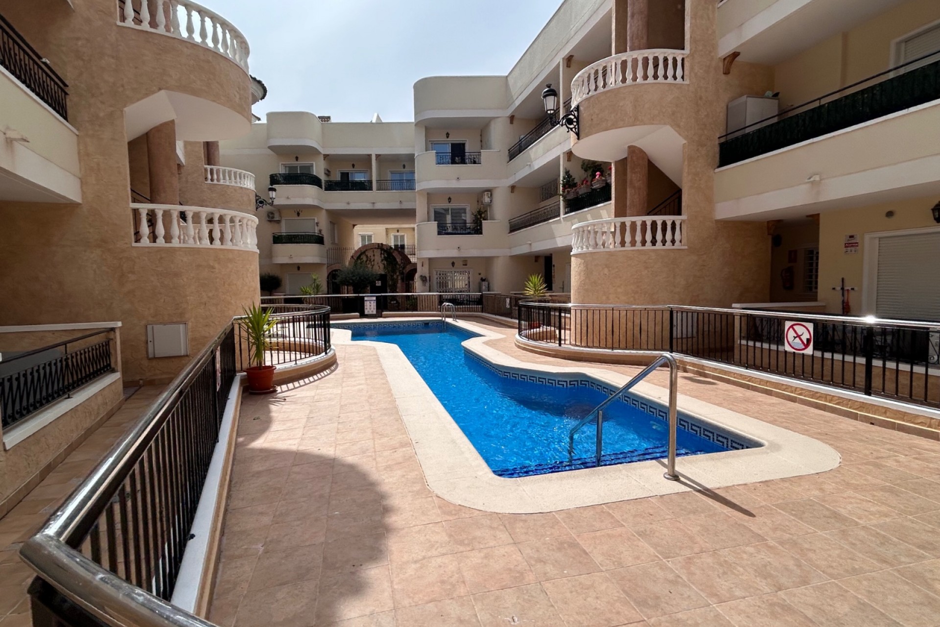 Resale - Apartment -
Jacarilla - Inland