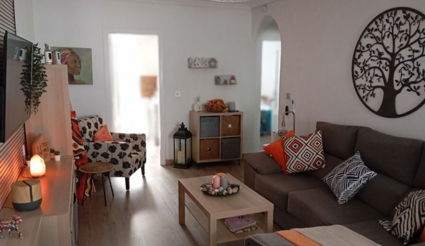 Resale - Apartment -
Jacarilla - Inland