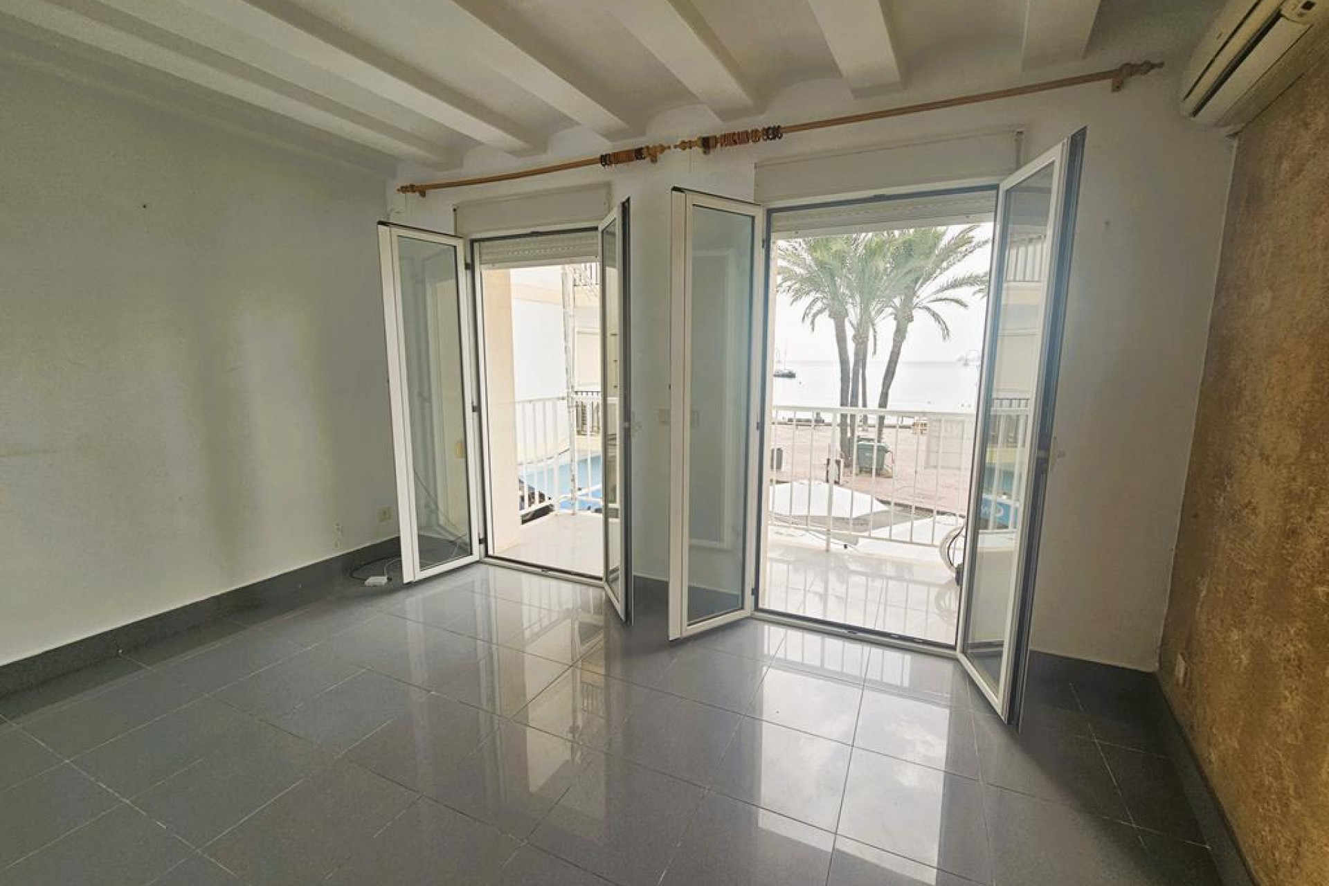 Resale - Apartment -
Jávea - Costa Blanca