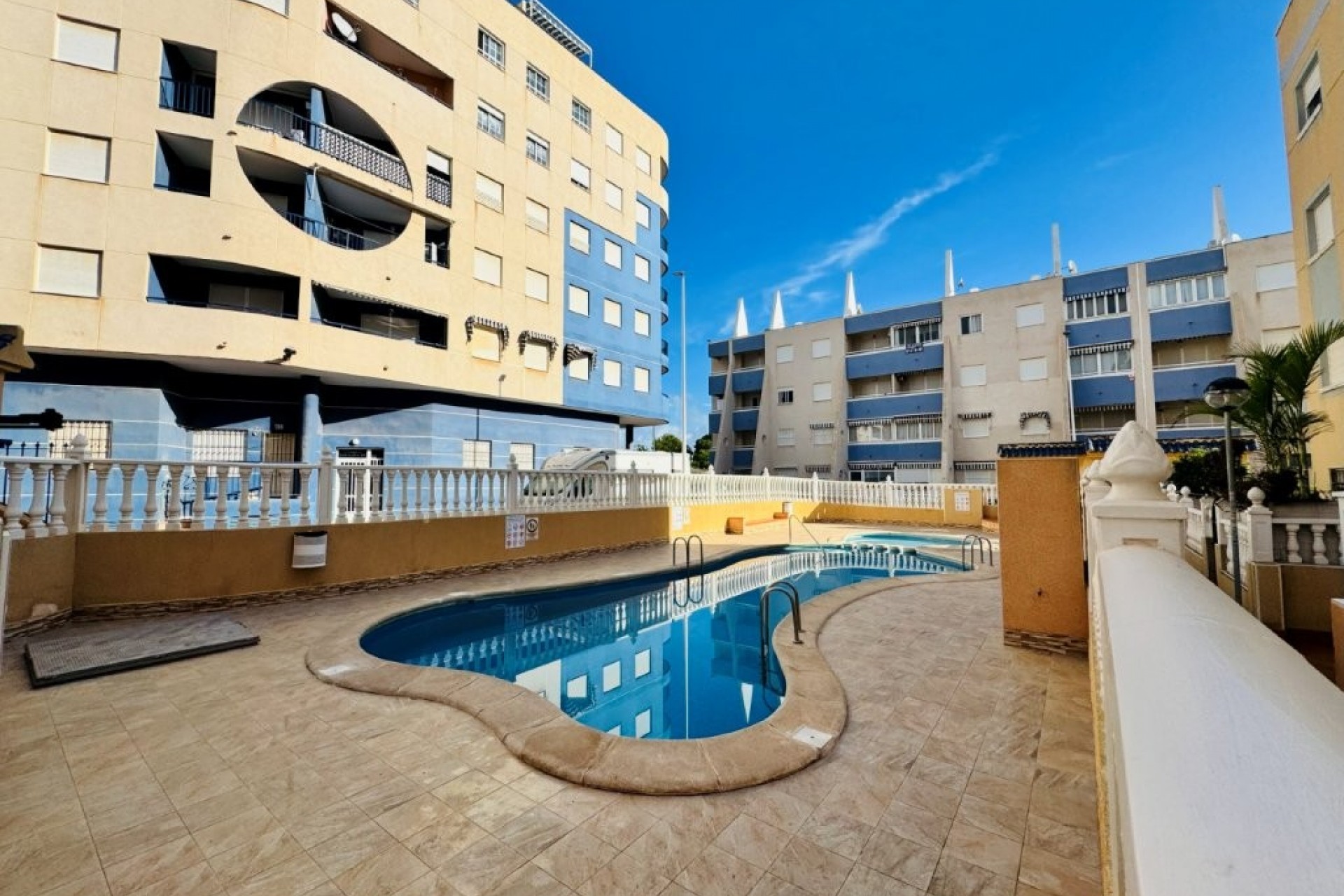 Resale - Apartment -
La Mata - Costa Blanca