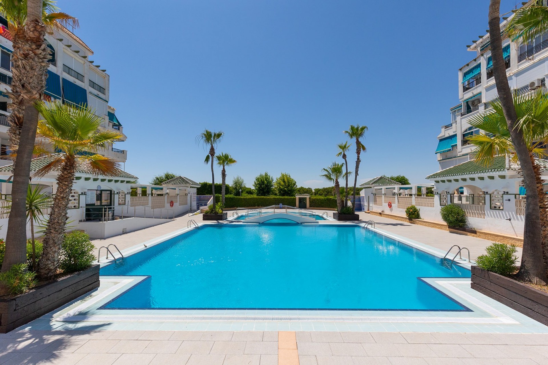 Resale - Apartment -
La Mata - Costa Blanca