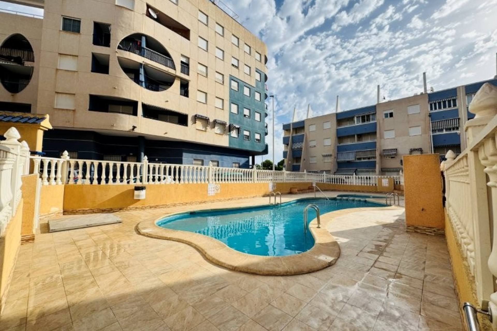 Resale - Apartment -
La Mata - Costa Blanca