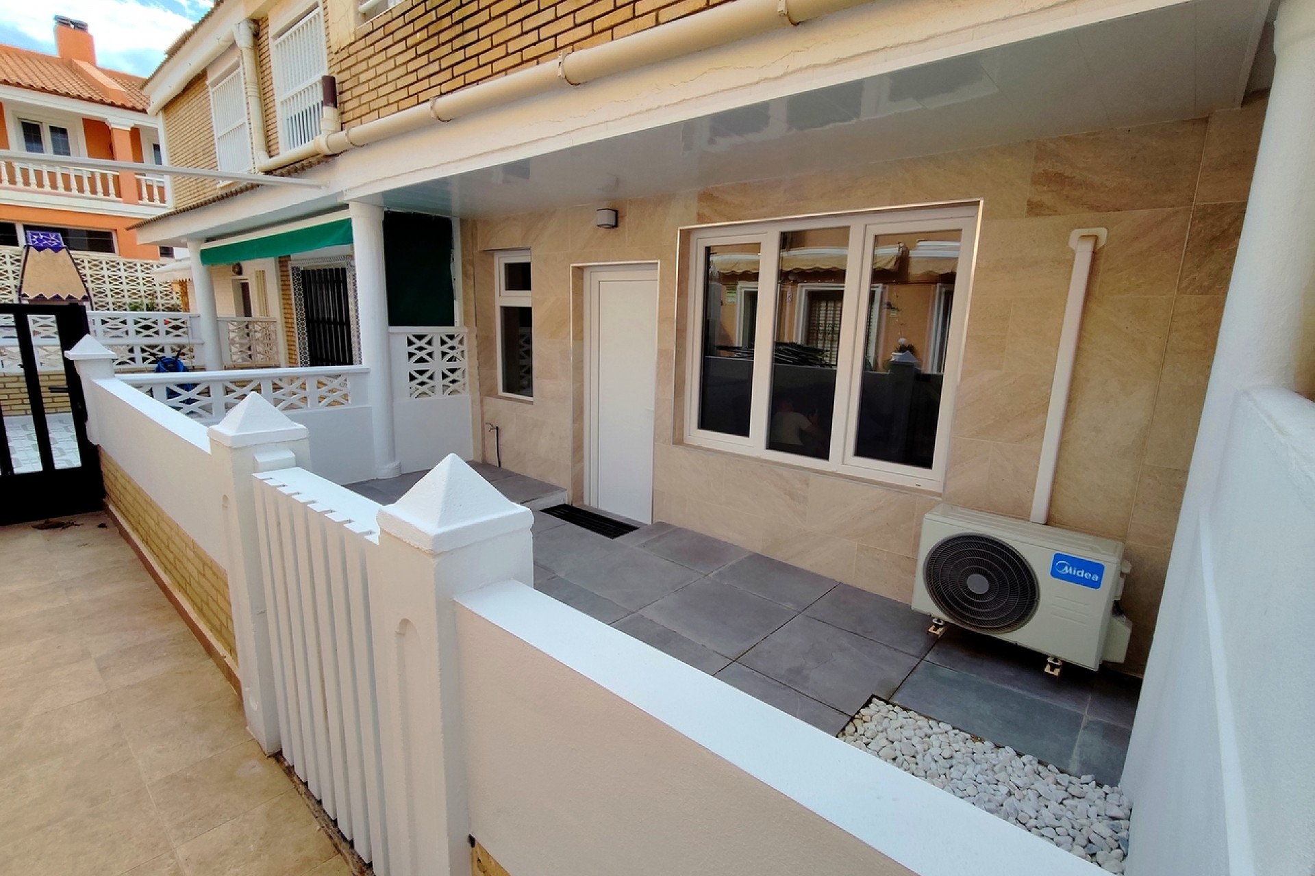Resale - Apartment -
La Mata - Costa Blanca