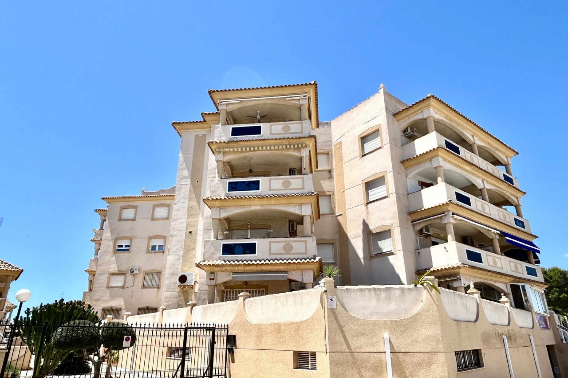 Resale - Apartment -
La Zenia - Costa Blanca