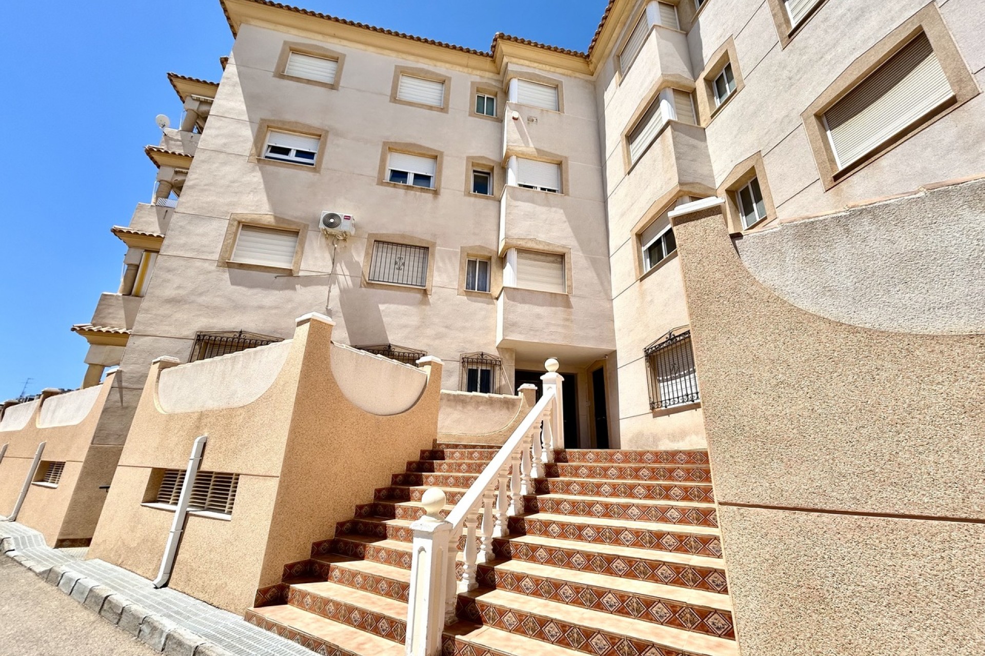Resale - Apartment -
La Zenia - Costa Blanca