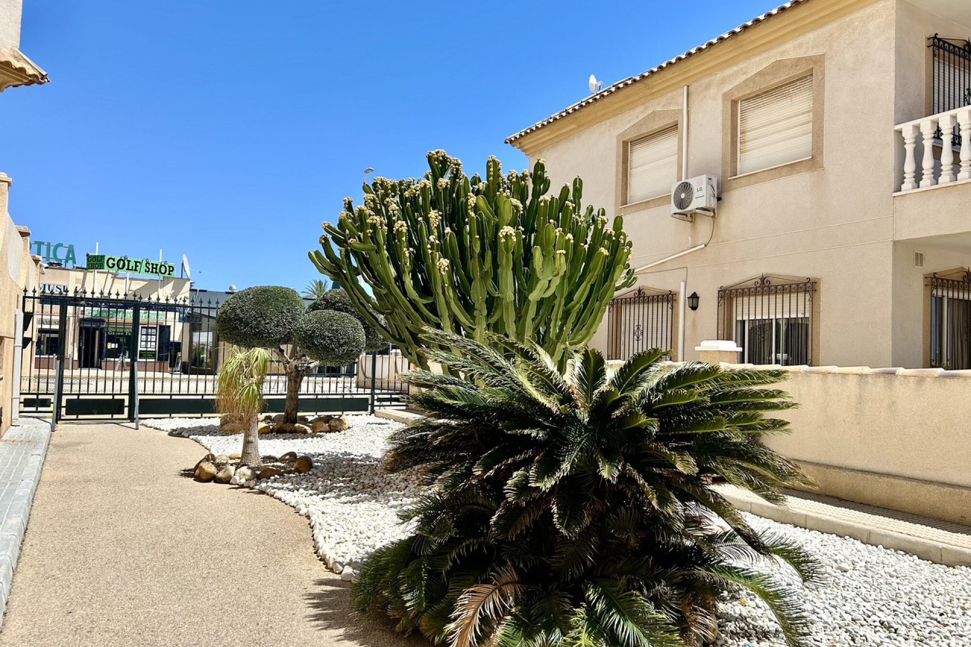 Resale - Apartment -
La Zenia - Costa Blanca