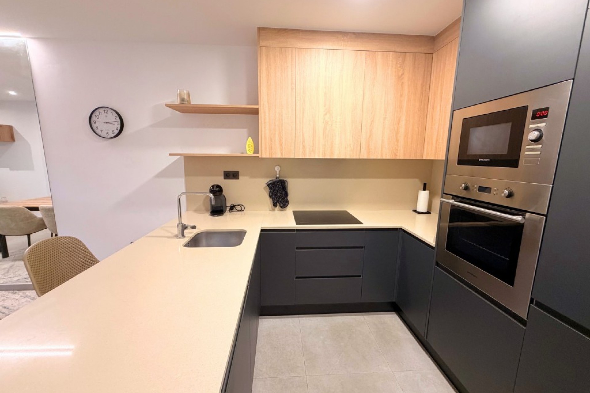 Resale - Apartment -
Lo Crispin - Inland