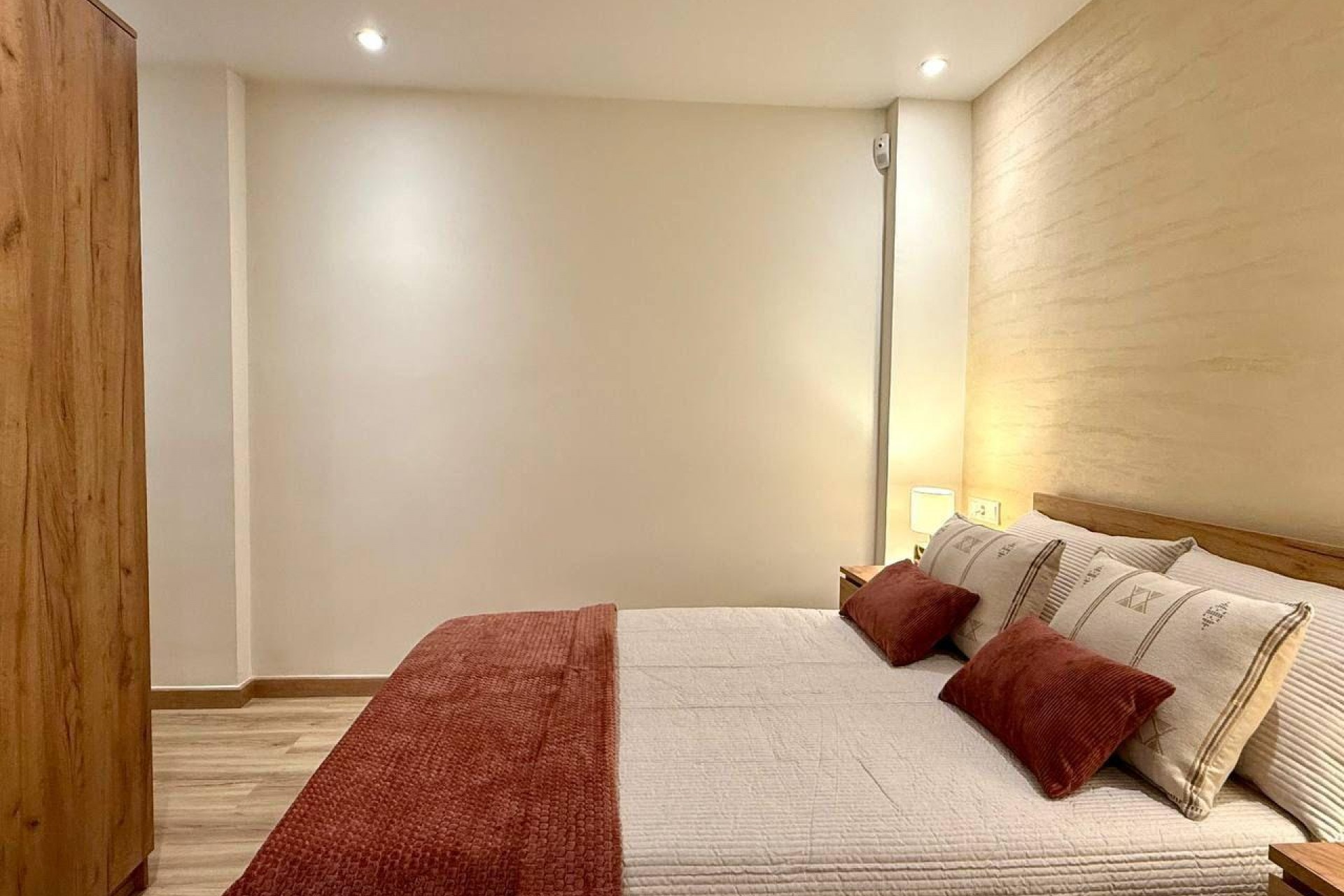 Resale - Apartment -
Lo Pagan - La Puntica