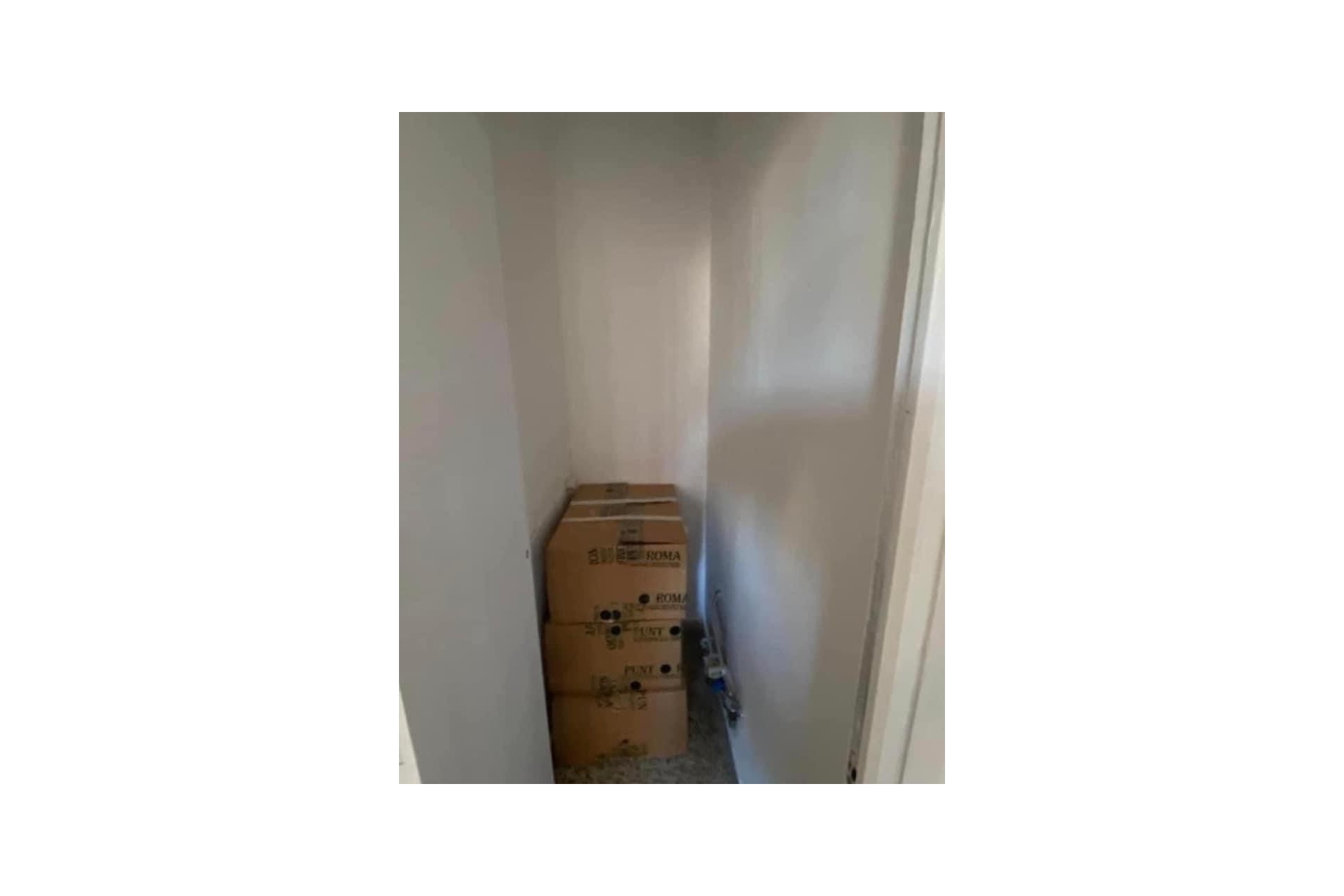 Resale - Apartment -
Lo Pagan