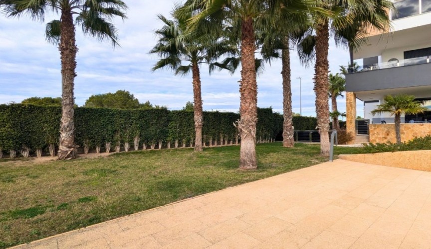 Resale - Apartment -
Los Altos - Costa Blanca