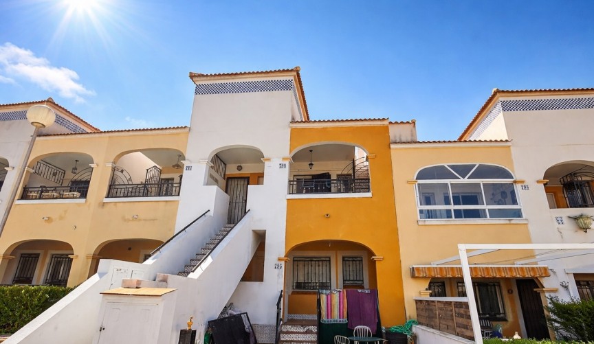 Resale - Apartment -
Los Altos - Costa Blanca