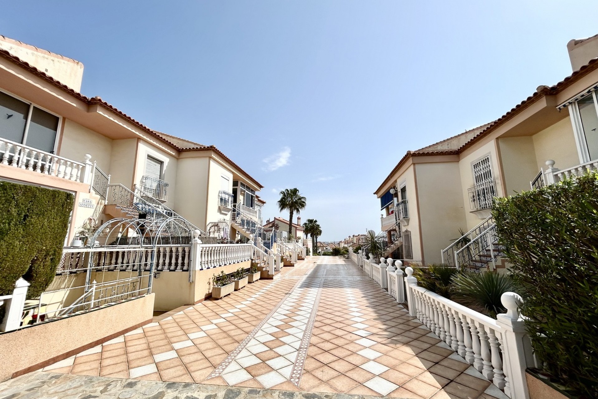 Resale - Apartment -
Los Altos - Costa Blanca