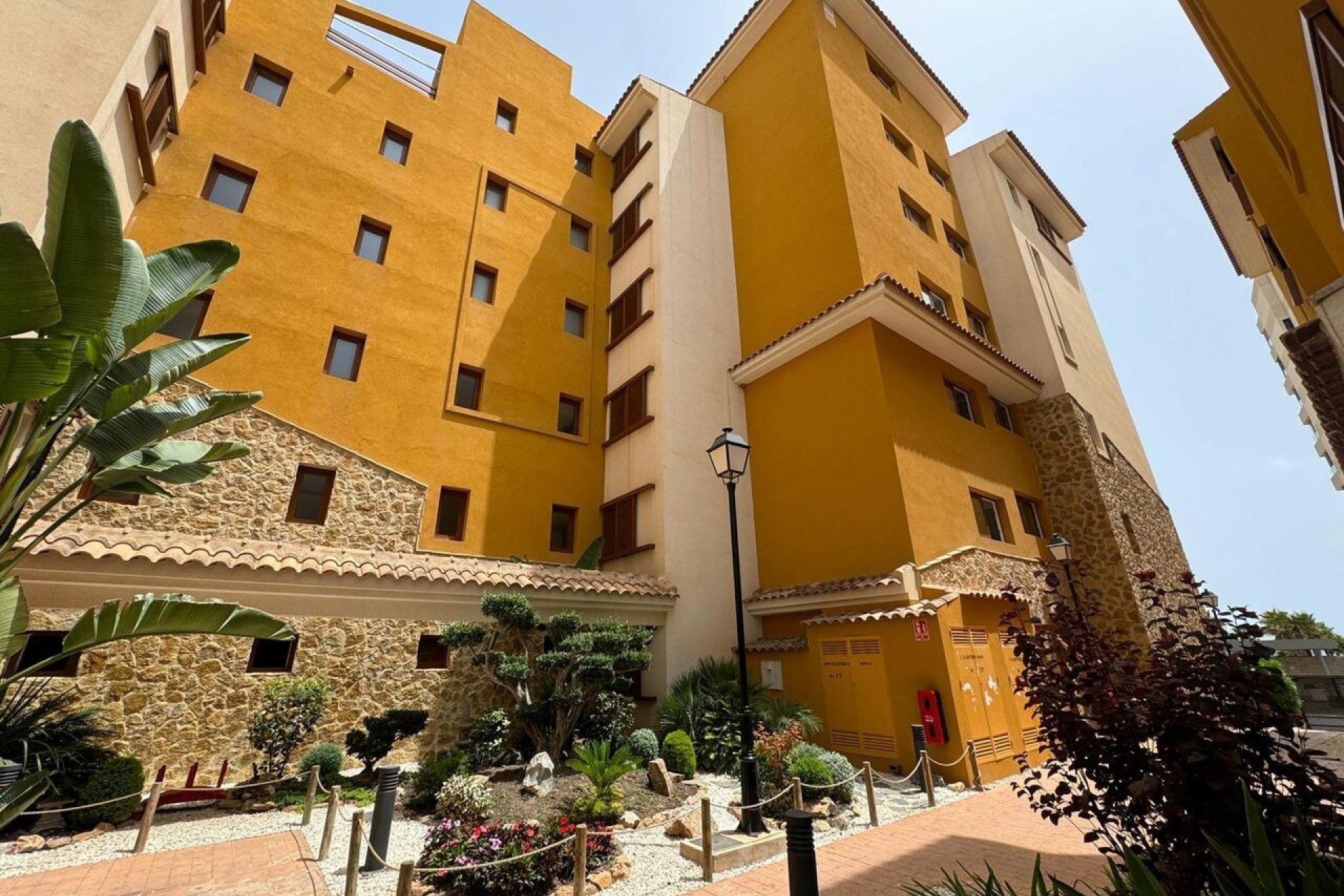 Resale - Apartment -
Los Balcones - Inland