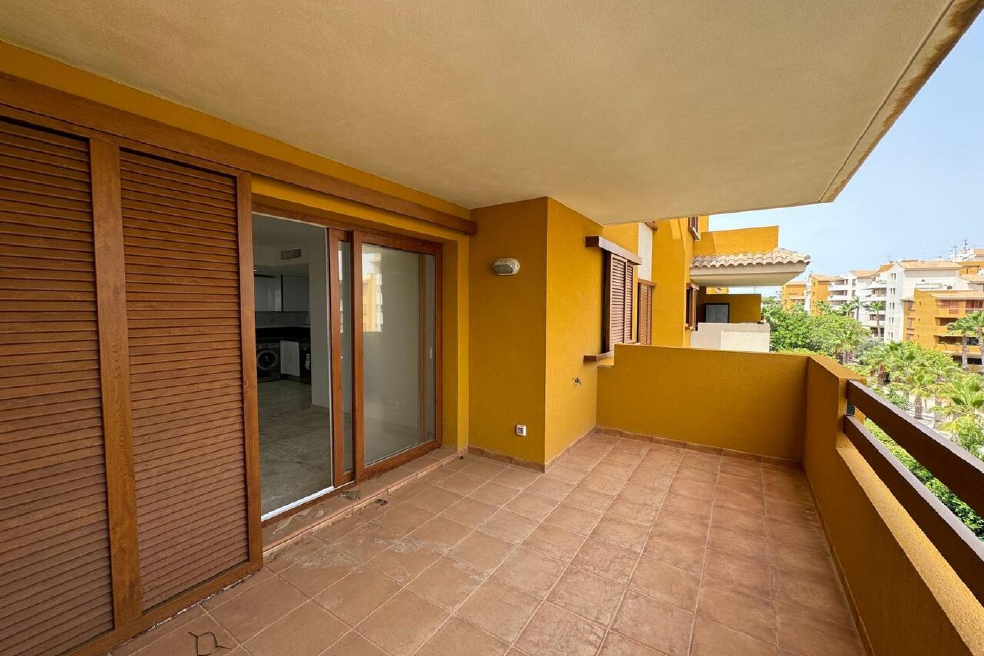 Resale - Apartment -
Los Balcones - Inland