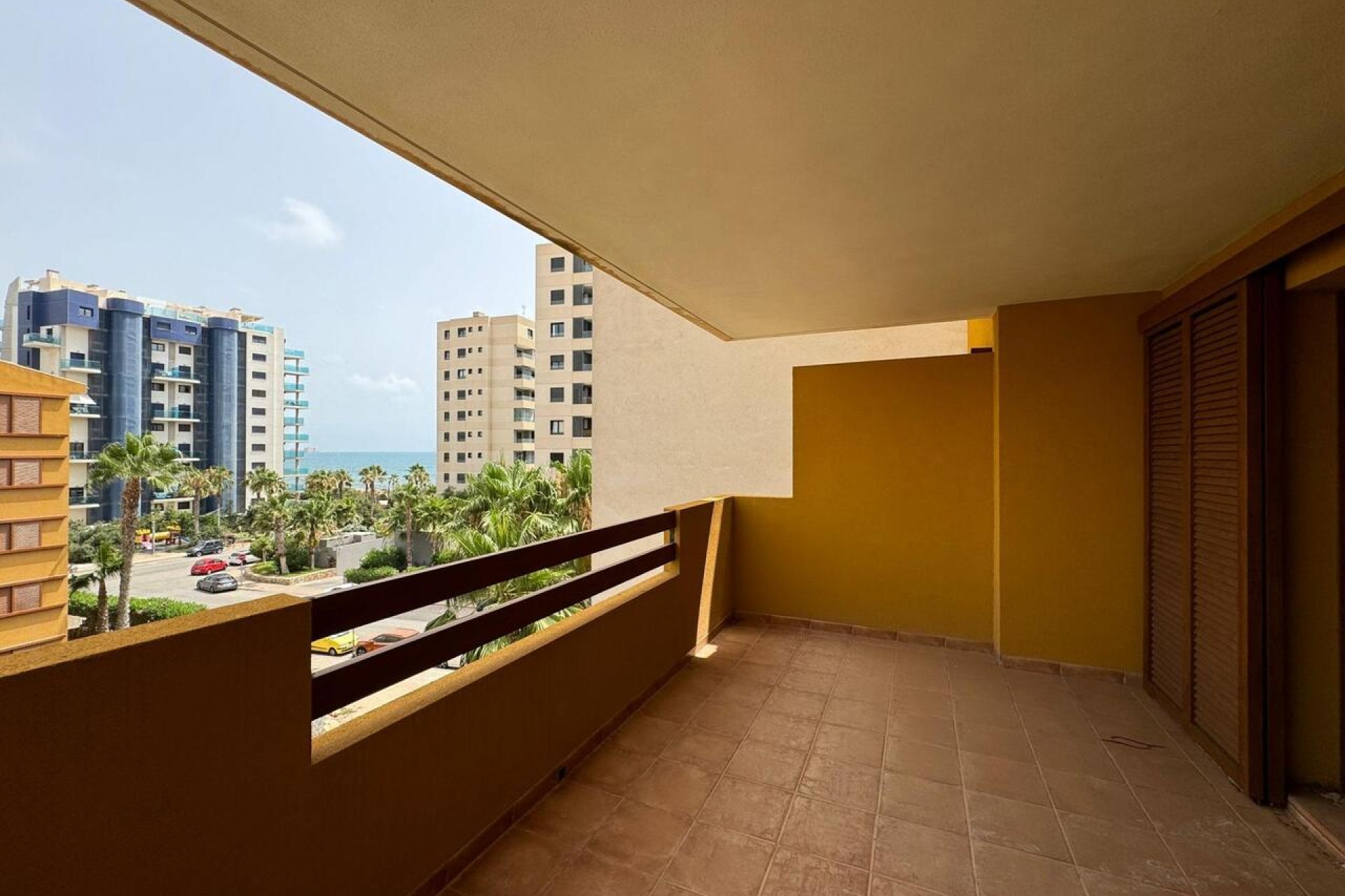 Resale - Apartment -
Los Balcones - Inland