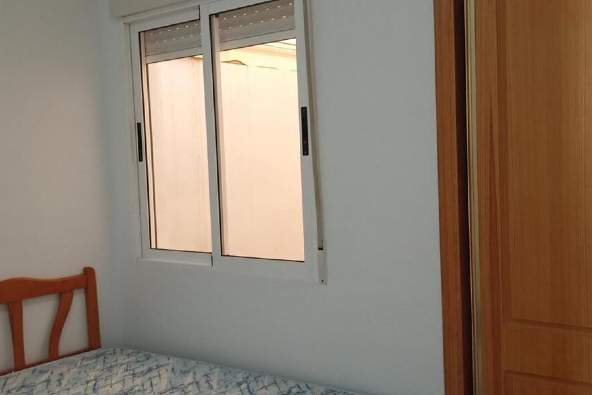 Resale - Apartment -
Los Montesinos - PUEBLO CENTRO