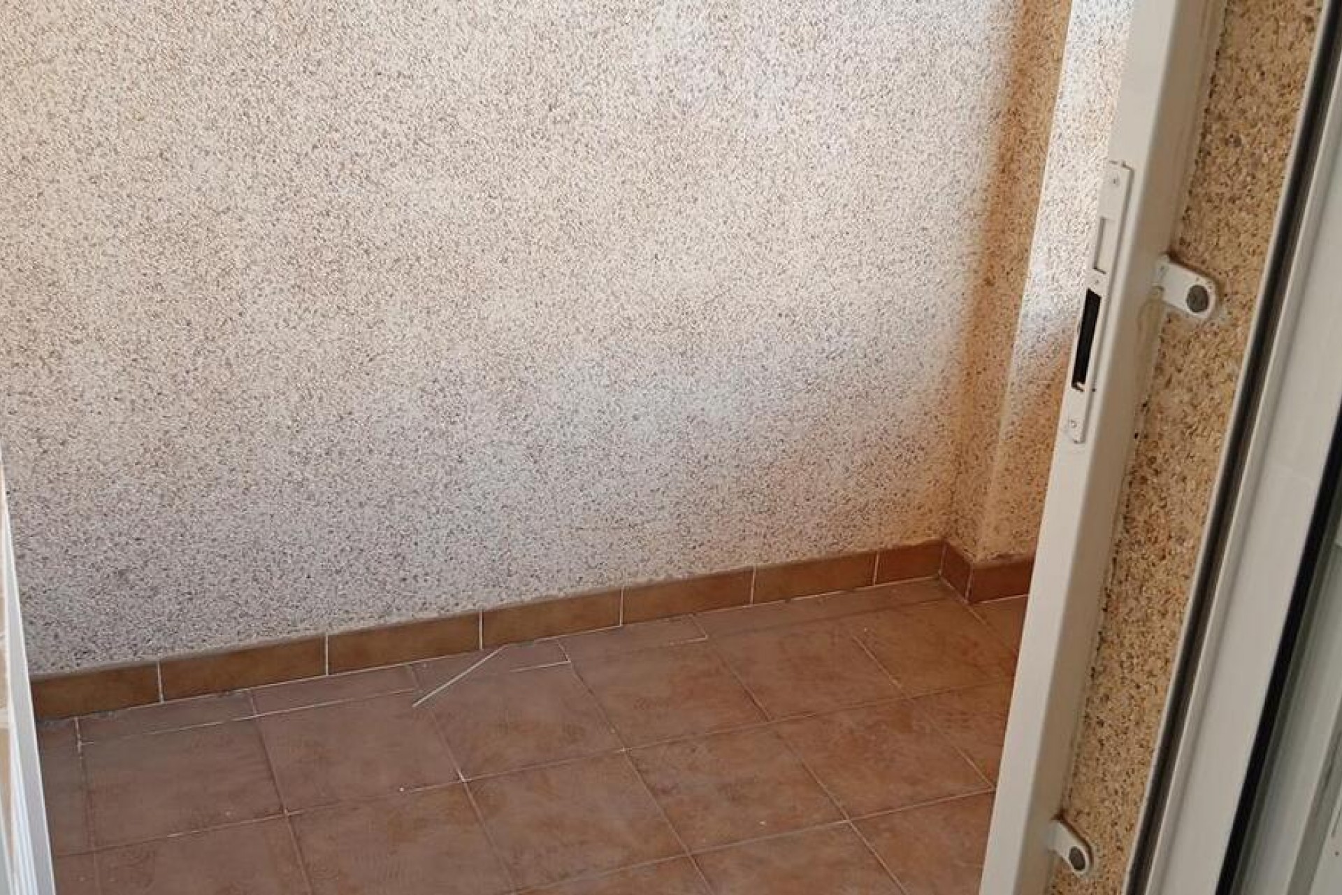 Resale - Apartment -
Los Montesinos - PUEBLO CENTRO