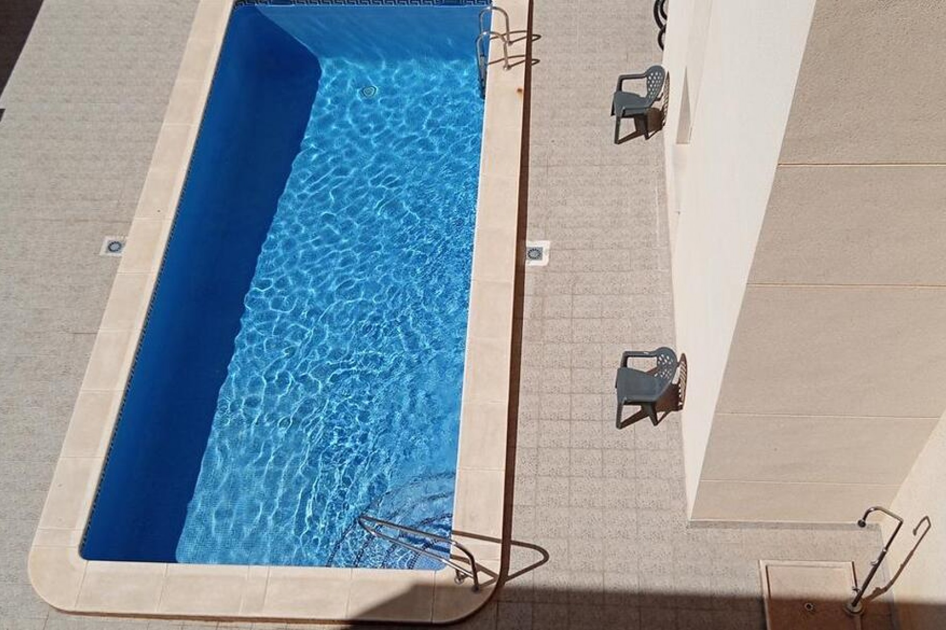 Resale - Apartment -
Los Montesinos - PUEBLO CENTRO