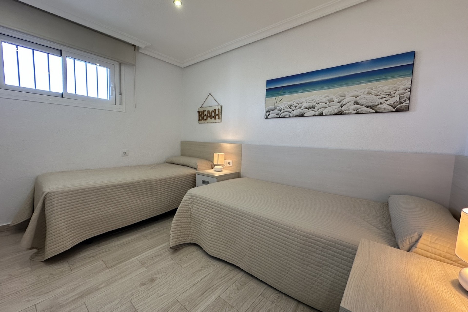 Resale - Apartment -
Mil Palmeras - Costa Blanca