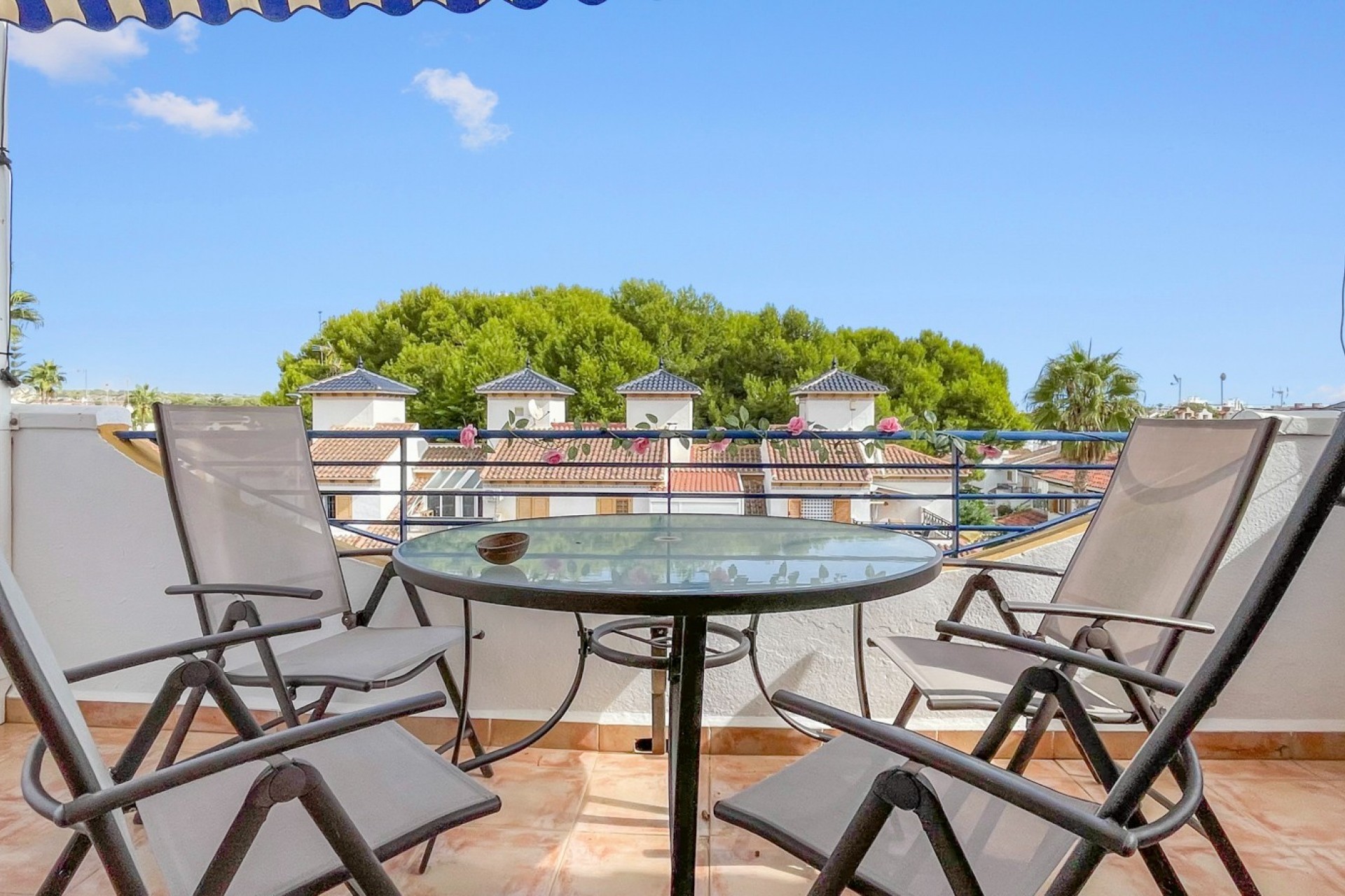 Resale - Apartment -
Mil Palmeras - Costa Blanca