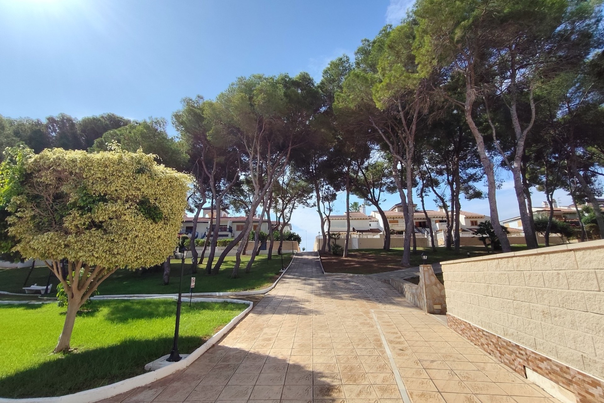 Resale - Apartment -
Mil Palmeras - Costa Blanca