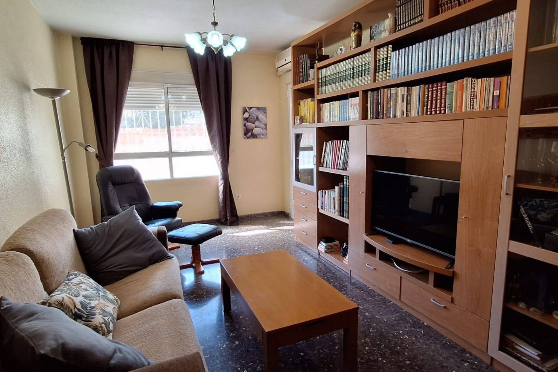 Resale - Apartment -
Murcia - San Benito-patiño