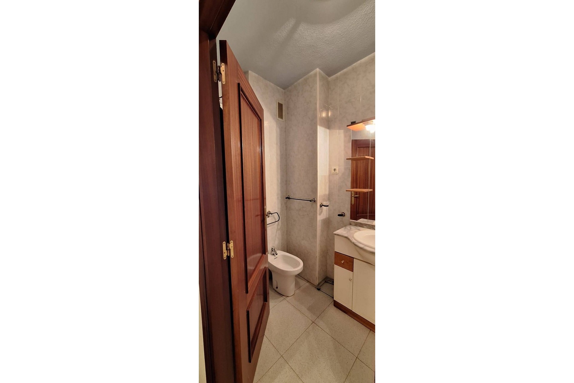 Resale - Apartment -
Murcia - San Benito-patiño