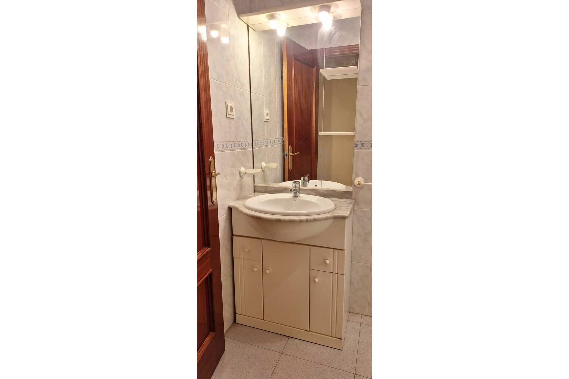 Resale - Apartment -
Murcia - San Benito-patiño