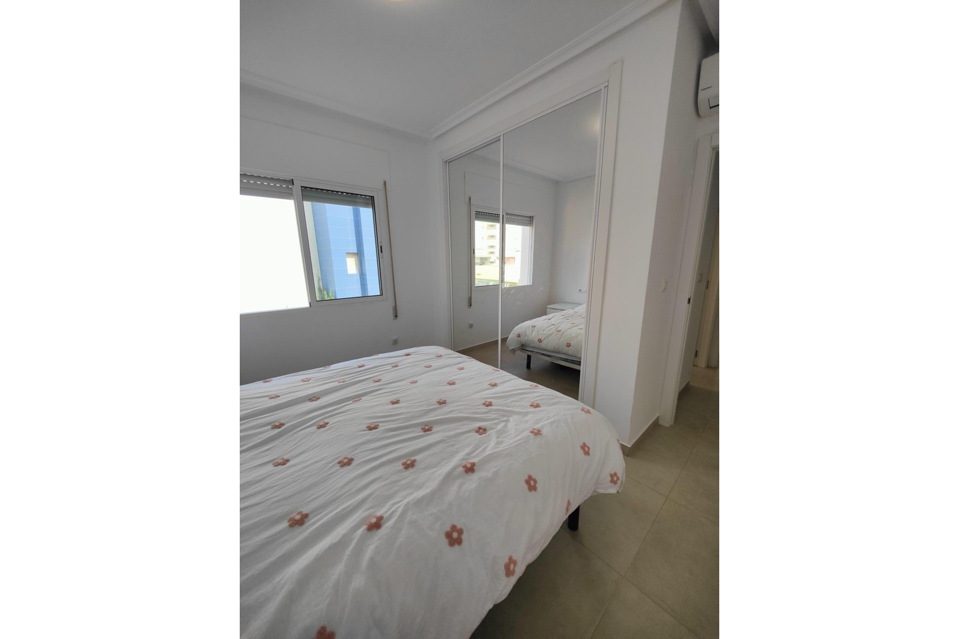 Resale - Apartment -
Orihuela Costa - Campoamor