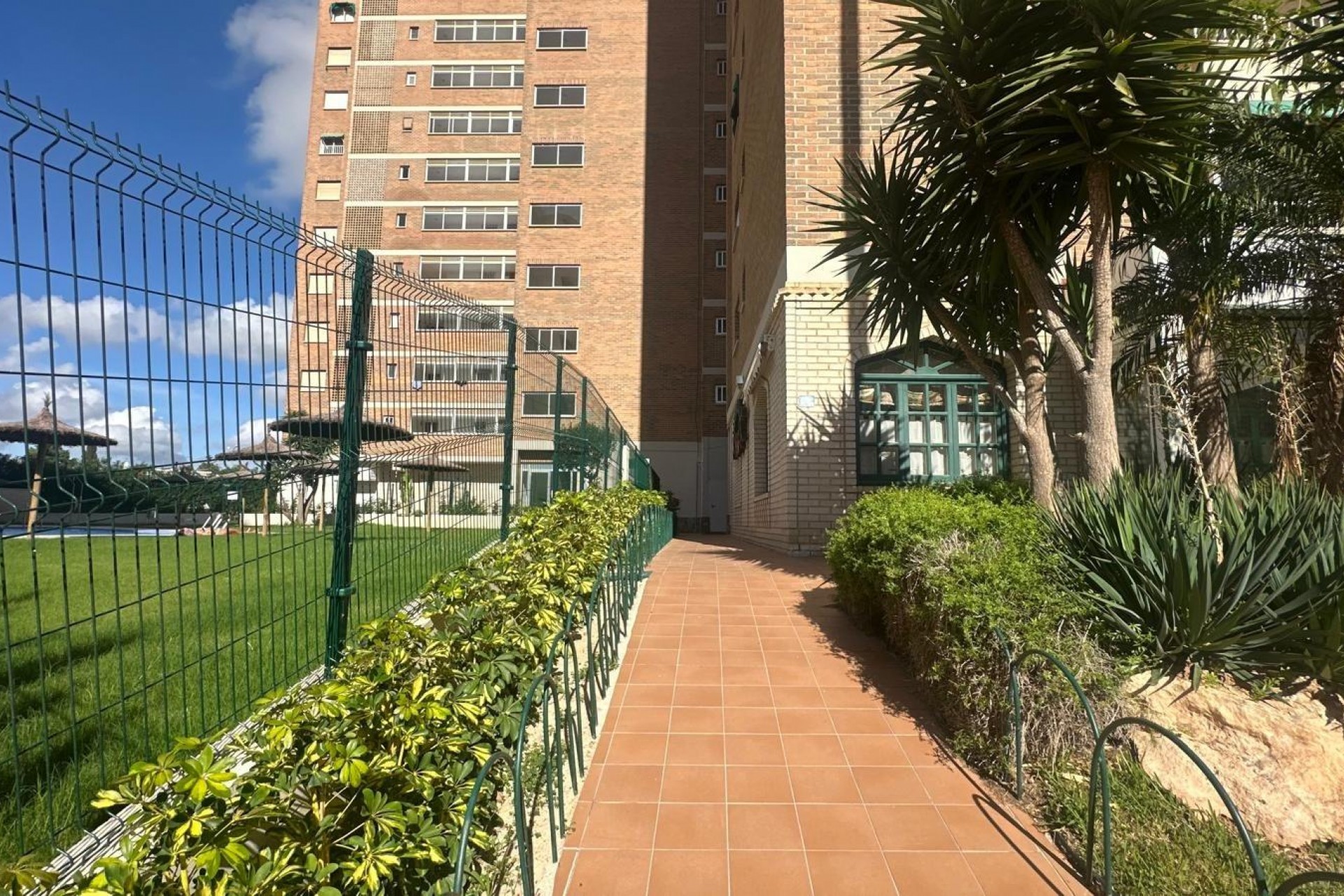 Resale - Apartment -
Orihuela Costa - Campoamor