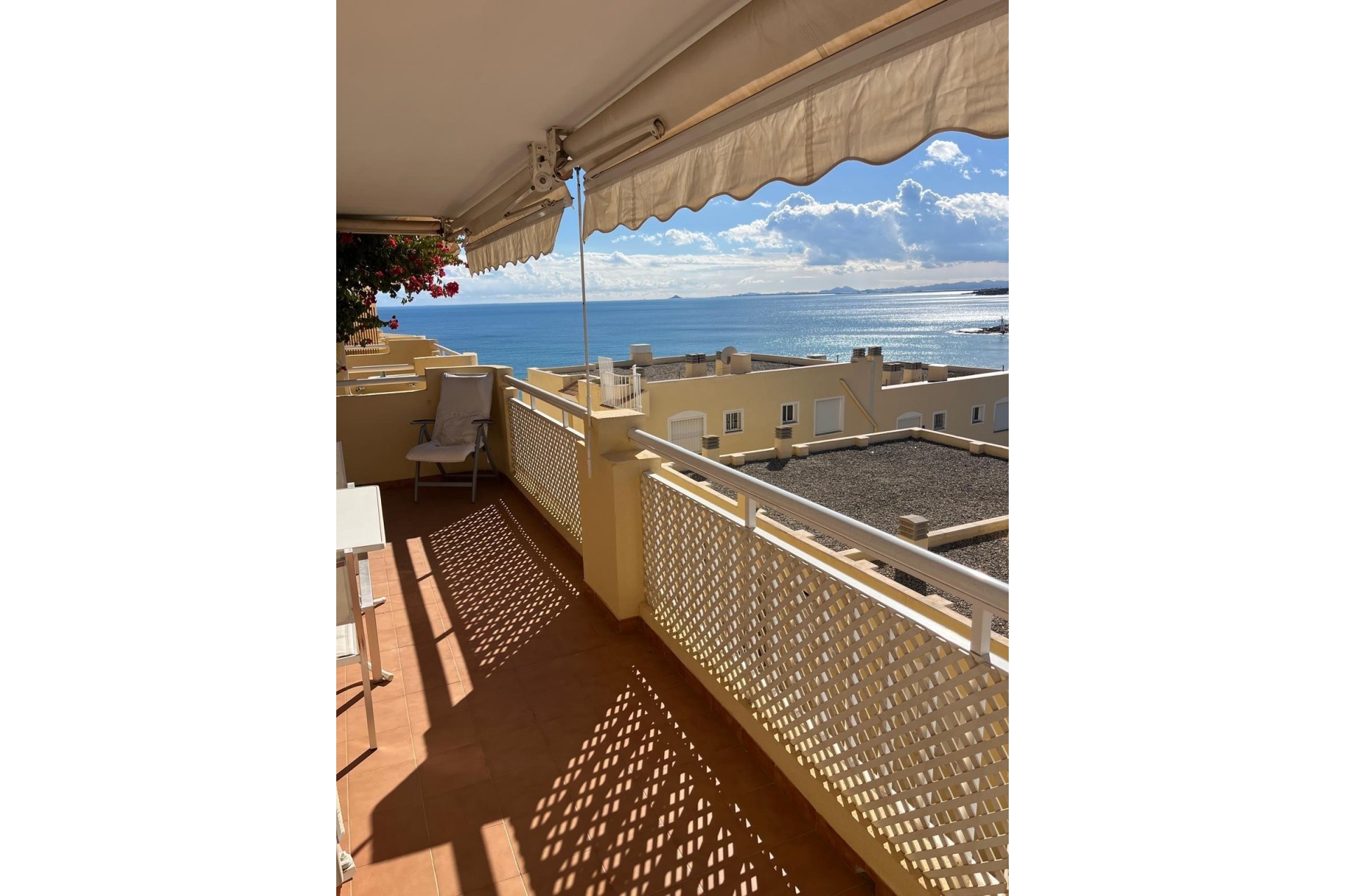 Resale - Apartment -
Orihuela Costa - Campoamor