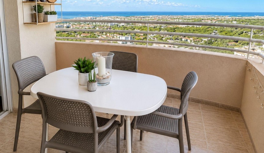 Resale - Apartment -
Orihuela Costa - Campoamor
