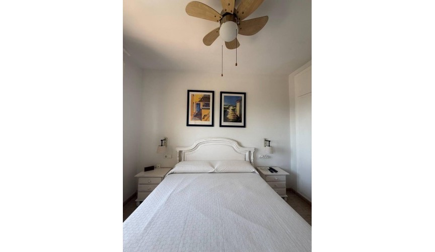 Resale - Apartment -
Orihuela Costa - Campoamor