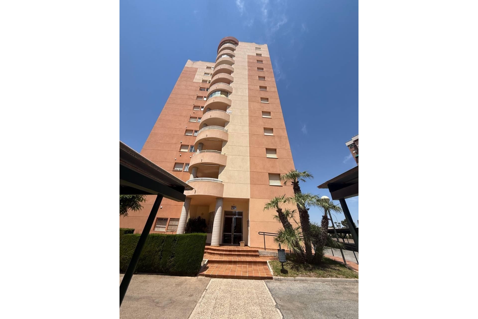 Resale - Apartment -
Orihuela Costa - Campoamor