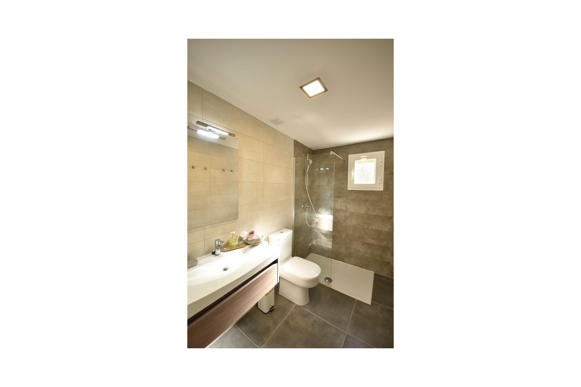Resale - Apartment -
Orihuela Costa - Campoamor