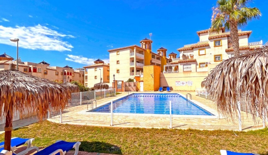 Resale - Apartment -
Orihuela Costa - Costa Blanca