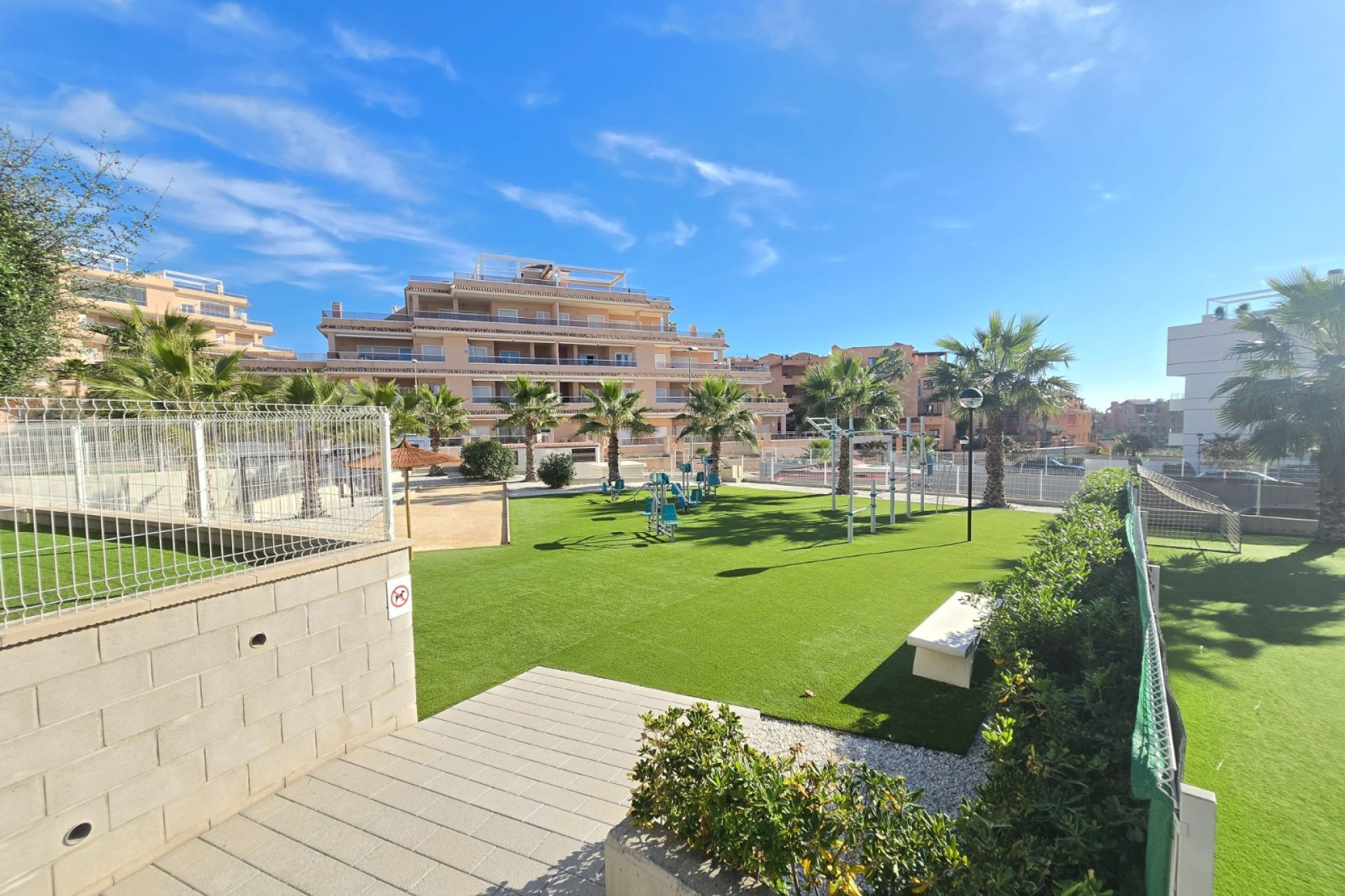 Resale - Apartment -
Orihuela Costa - Costa Blanca